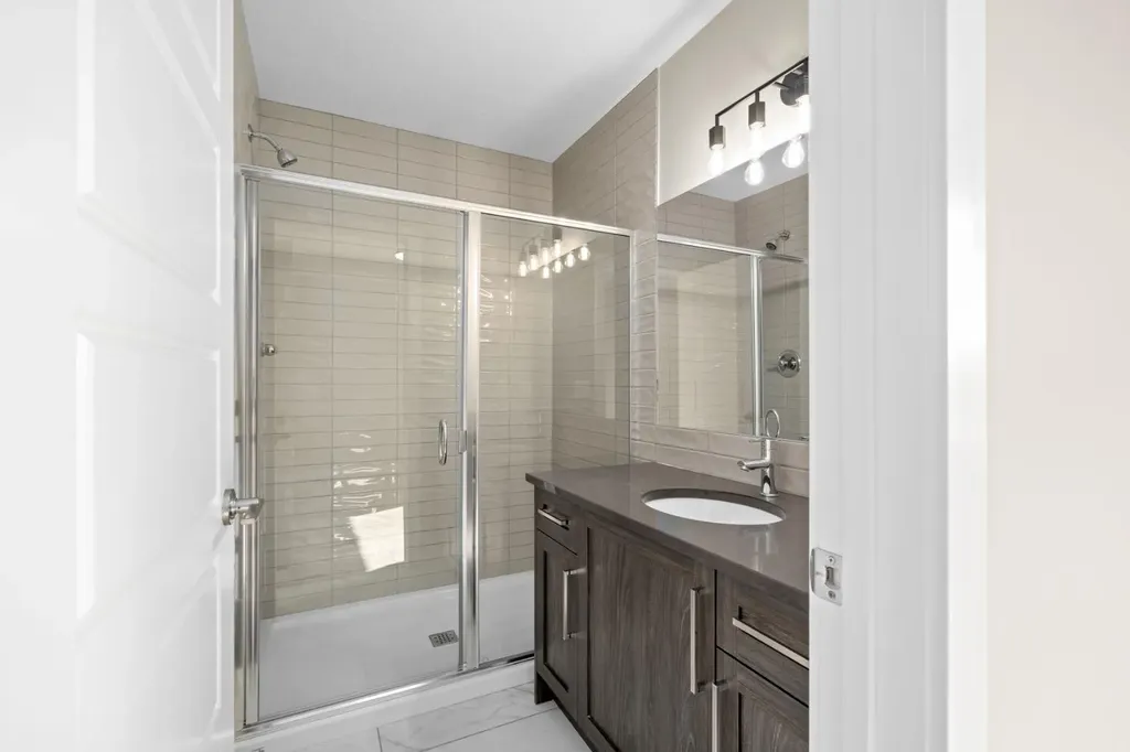 376 Sora Boulevard SE Calgary AB T3S 0M4