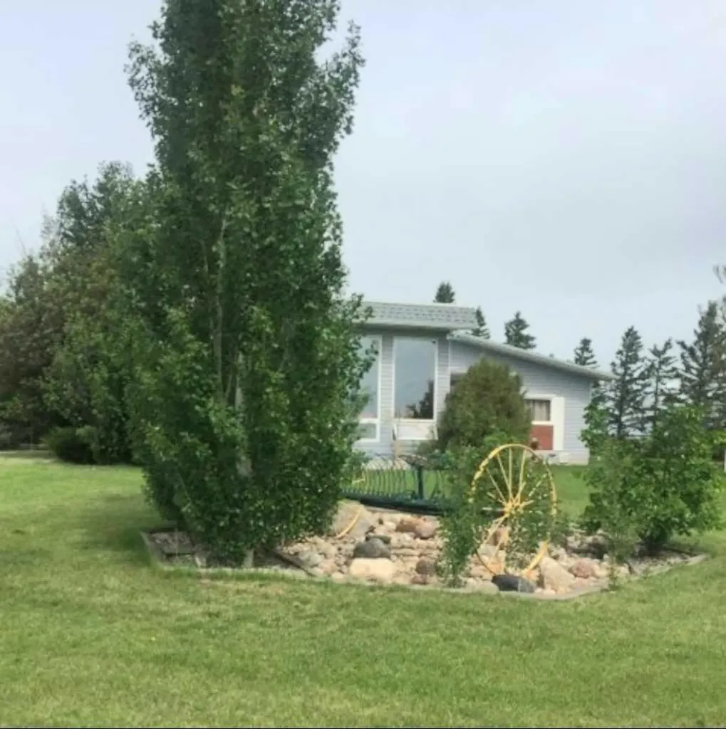 222082 Highway 817 Rural Wheatland County AB T0J 0M0
