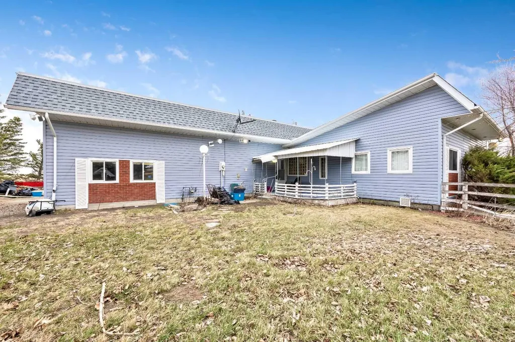 222082 Highway 817 Rural Wheatland County AB T0J 0M0