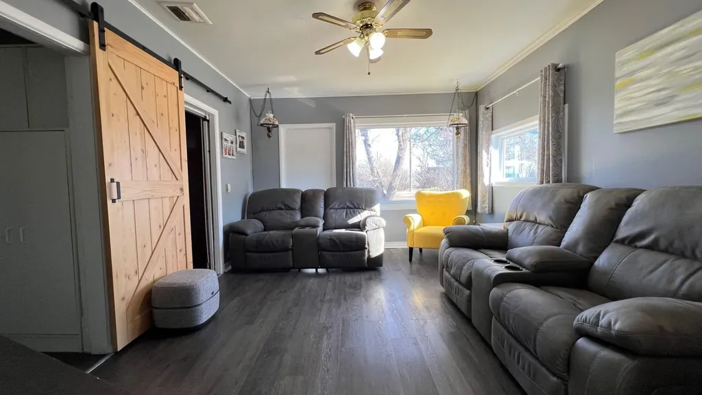 239 2nd Avenue W Craigmyle AB T0J 0T0