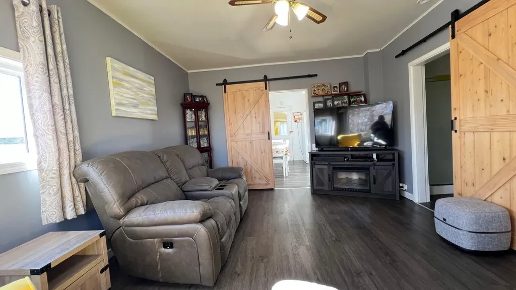 239 2nd Avenue W Craigmyle AB T0J 0T0