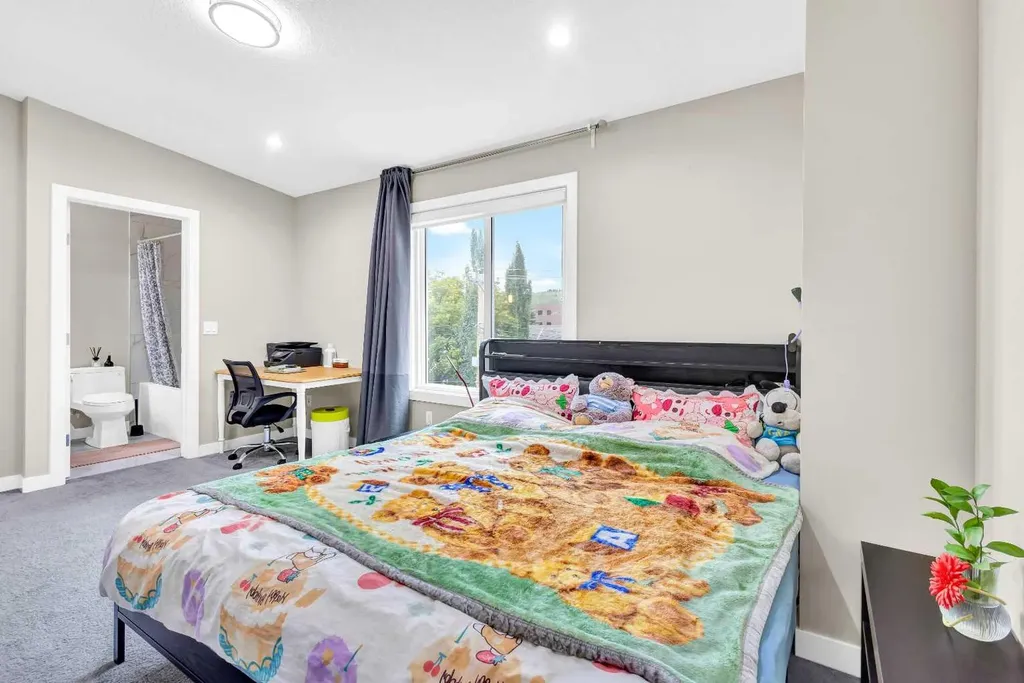 4519 Bowness Road NW Calgary AB T3B 0A9