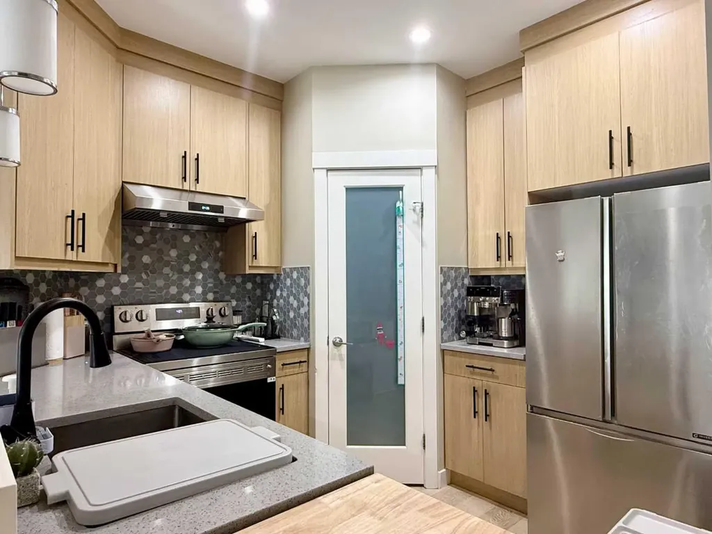 4519 Bowness Road NW Calgary AB T3B 0A9