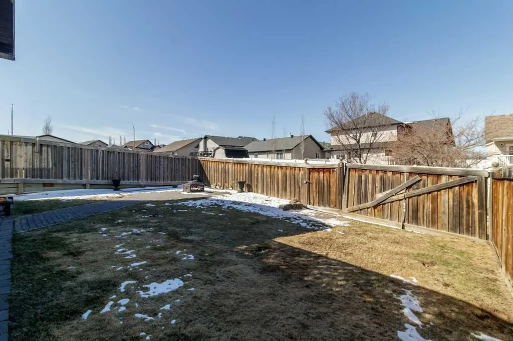 78 Lakeway Boulevard Sylvan Lake AB T4S 2P5