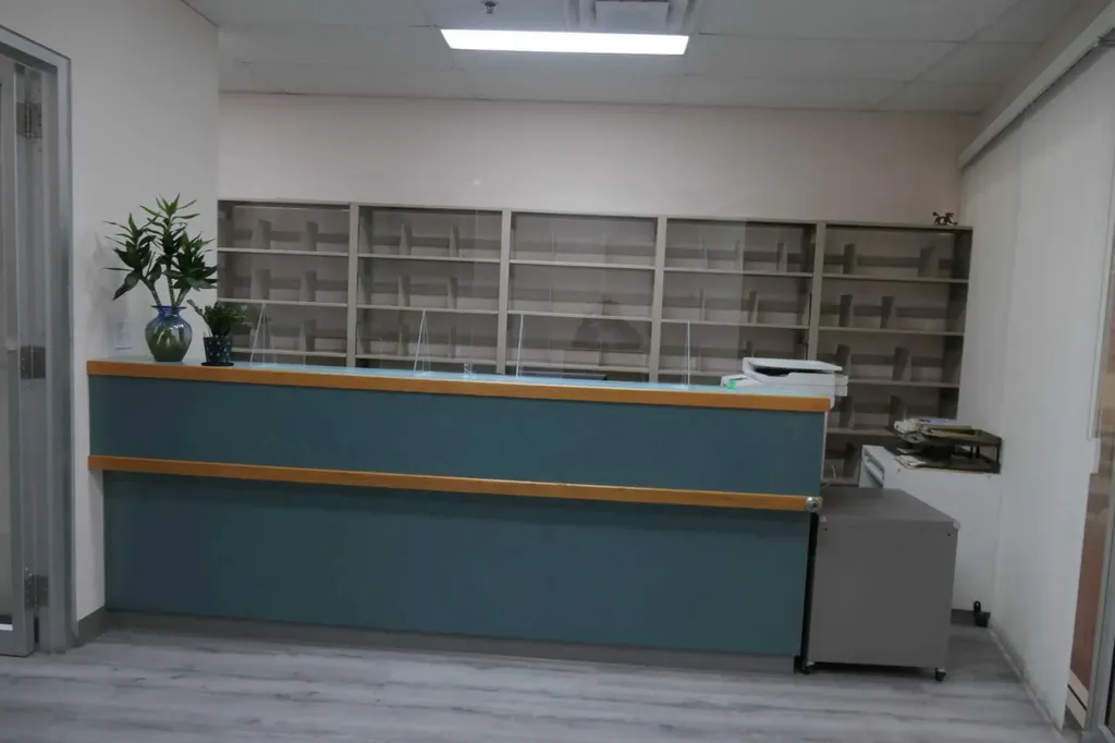 328 Centre Street SE Calgary AB T2G 4X6