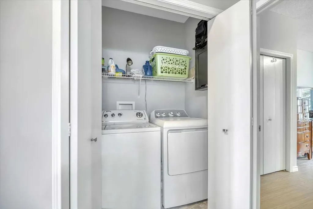 72 Millside Drive SW Calgary AB T2Y 2P9