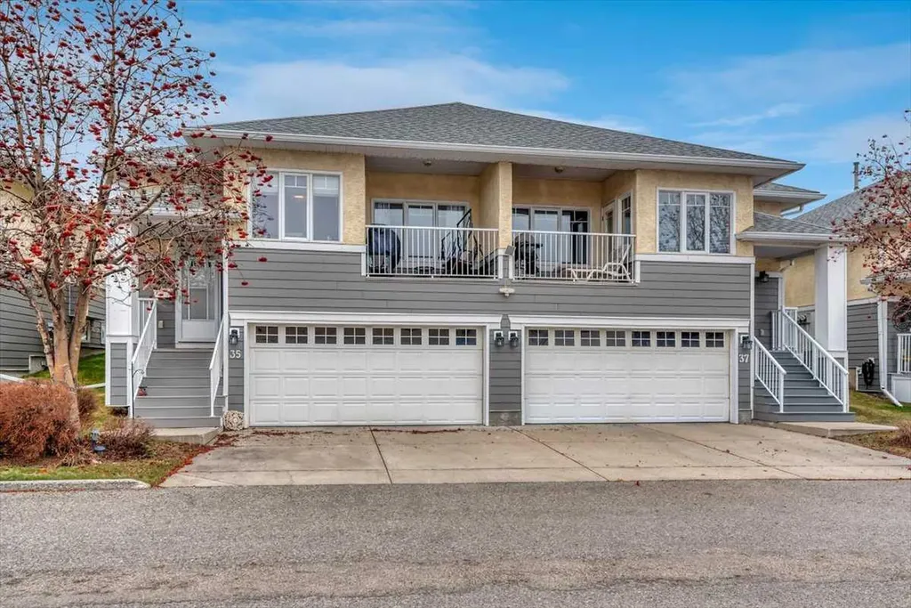 72 Millside Drive SW Calgary AB T2Y 2P9