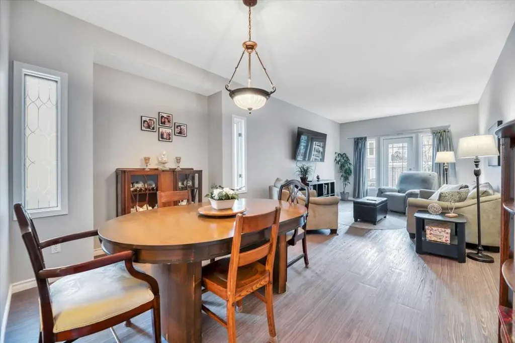 72 Millside Drive SW Calgary AB T2Y 2P9