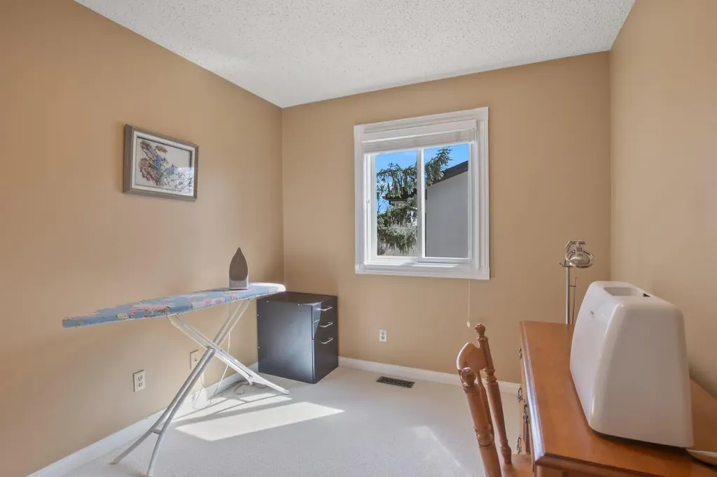 3510 43a Avenue Red Deer AB T4N 3G1