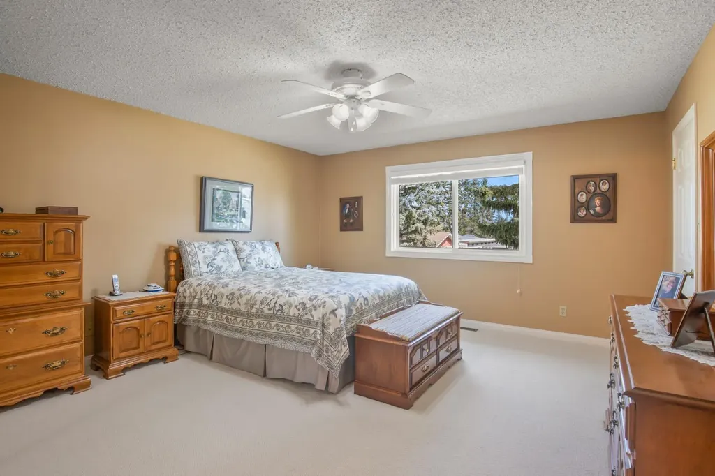3510 43a Avenue Red Deer AB T4N 3G1