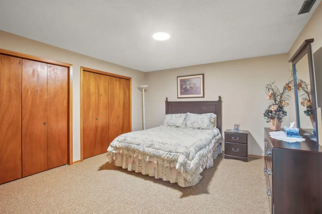 3510 43a Avenue Red Deer AB T4N 3G1