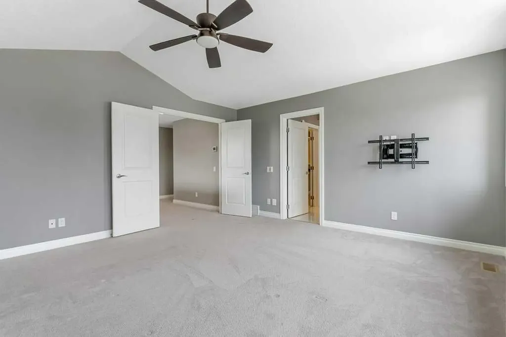 928 East Lakeview Road Chestermere AB T1X 1R2