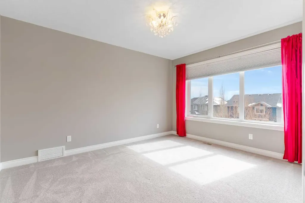 928 East Lakeview Road Chestermere AB T1X 1R2