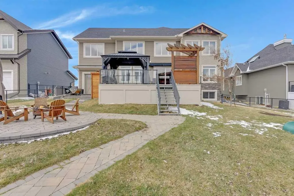 928 East Lakeview Road Chestermere AB T1X 1R2