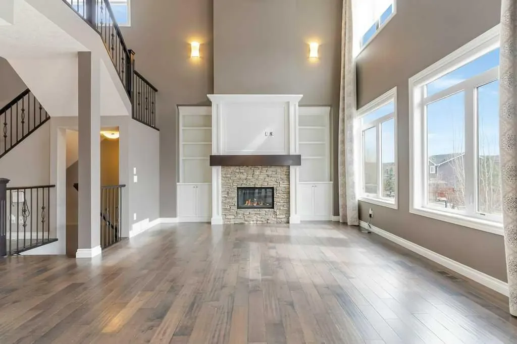 928 East Lakeview Road Chestermere AB T1X 1R2