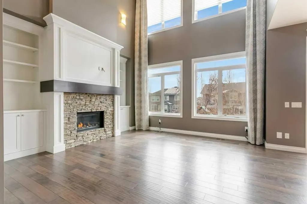 928 East Lakeview Road Chestermere AB T1X 1R2