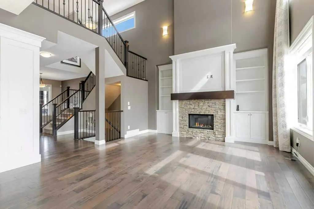 928 East Lakeview Road Chestermere AB T1X 1R2
