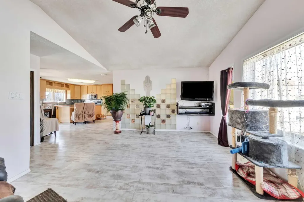 117 2 Avenue W Marshall SK S0M 1R0