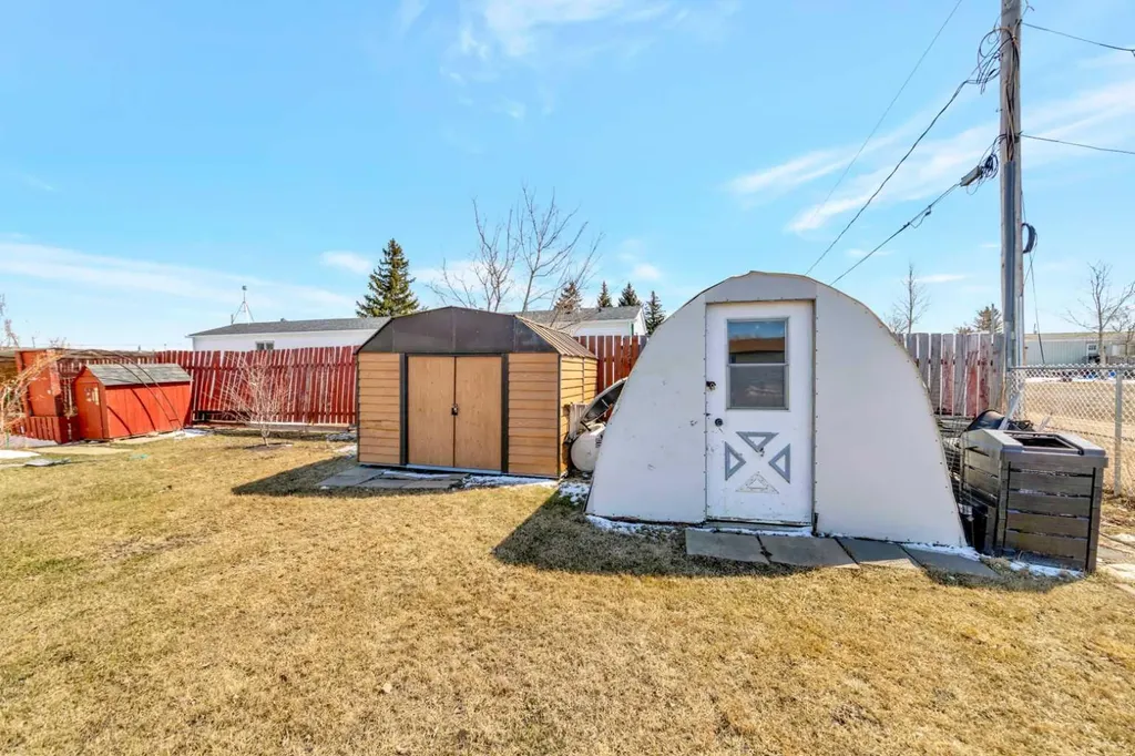 117 2 Avenue W Marshall SK S0M 1R0