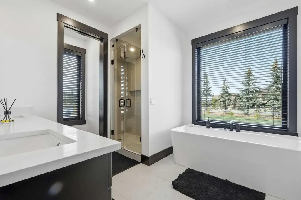 3 Shannon Mews Rural Foothills County AB T1S 5B4