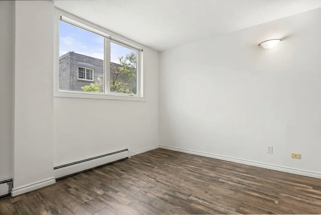 1312 13 Avenue SW Calgary AB T3C 0T3