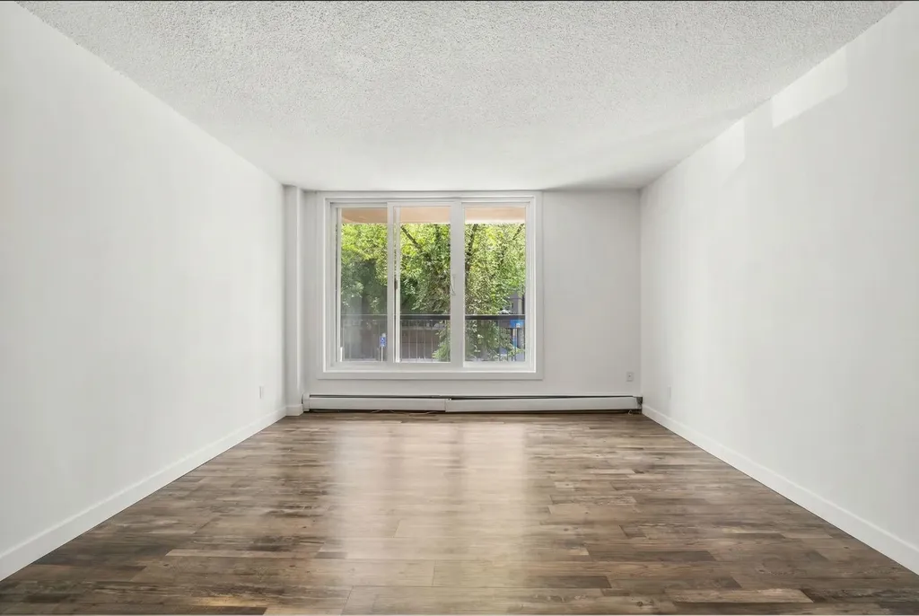 1312 13 Avenue SW Calgary AB T3C 0T3