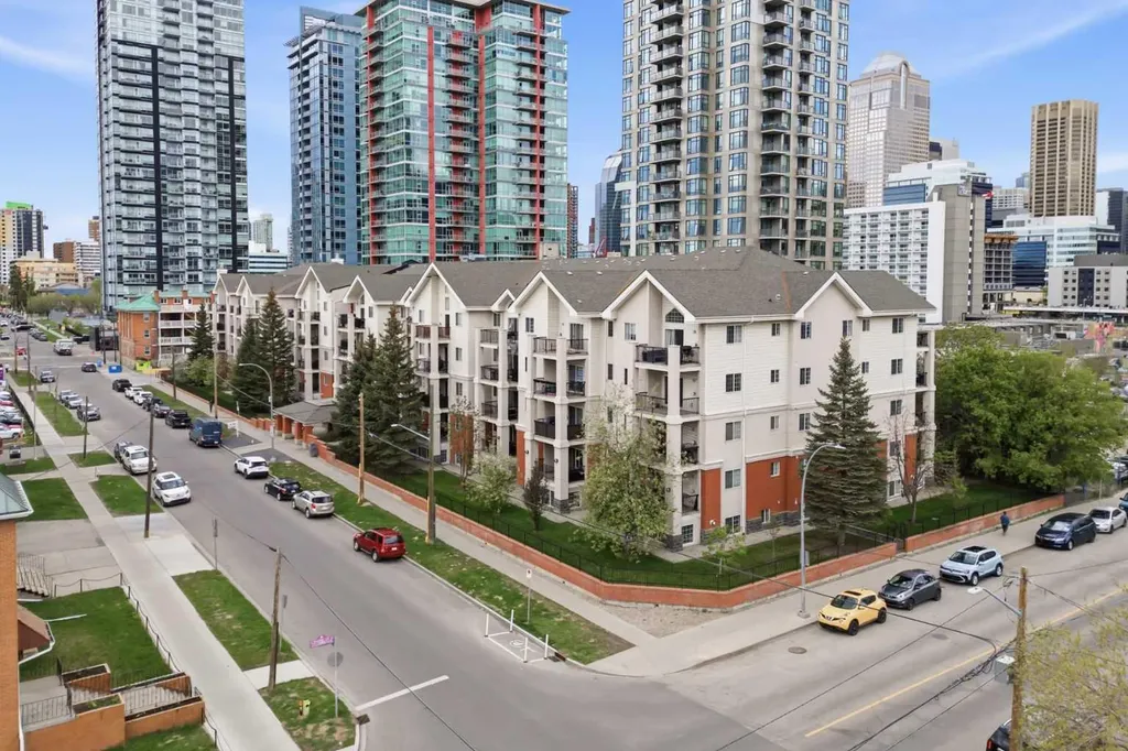 126 14 Avenue SW Calgary AB T2R 0L9