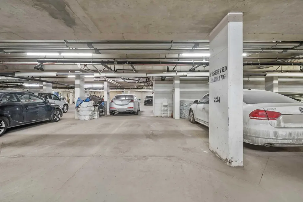 126 14 Avenue SW Calgary AB T2R 0L9