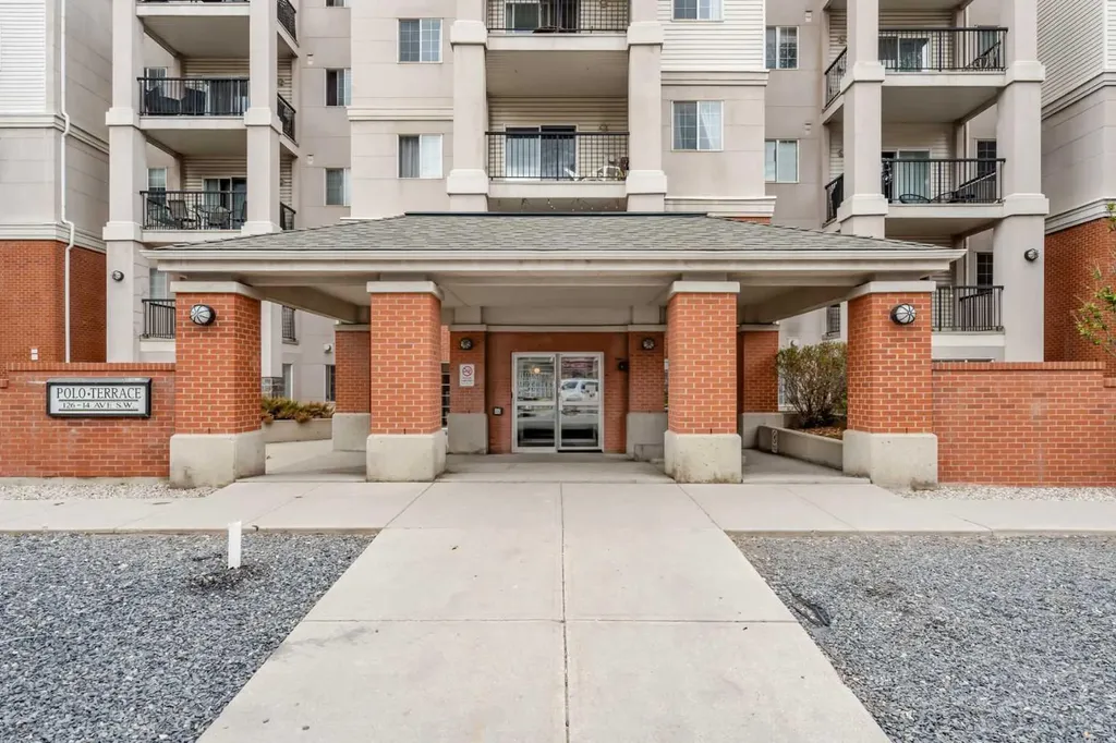 126 14 Avenue SW Calgary AB T2R 0L9
