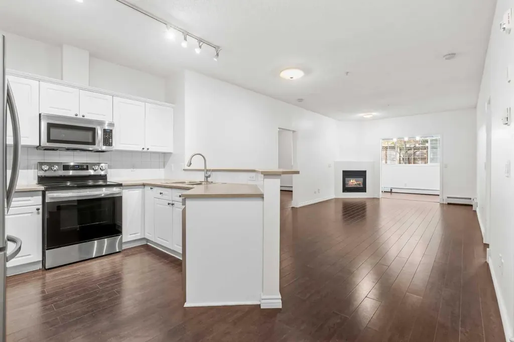 126 14 Avenue SW Calgary AB T2R 0L9