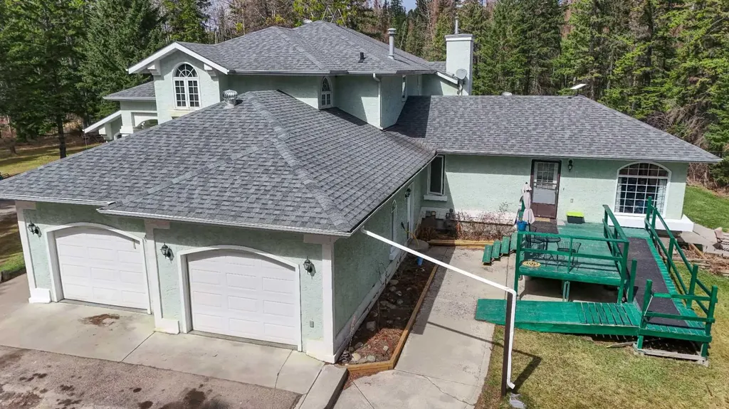 392076 Range Road 8-0 Rural Clearwater County AB T4T 2A4