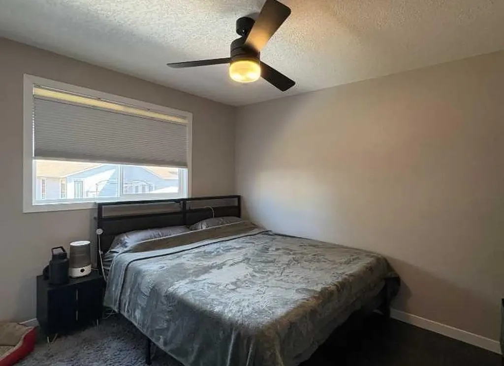 8322 101 Avenue Peace River AB T8S1N2