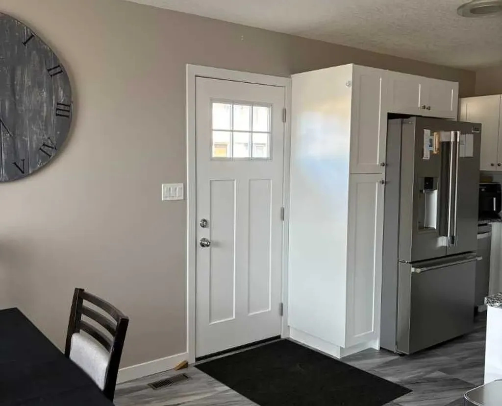 8322 101 Avenue Peace River AB T8S1N2