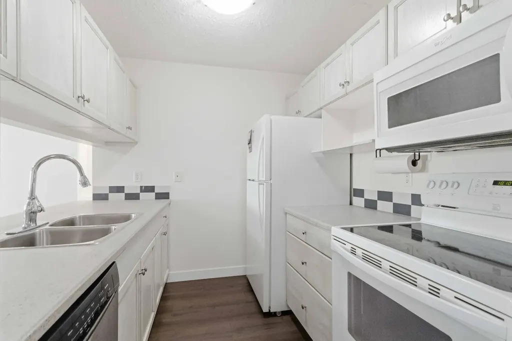 200 Richard Street Fort Mcmurray AB T9H 5H6