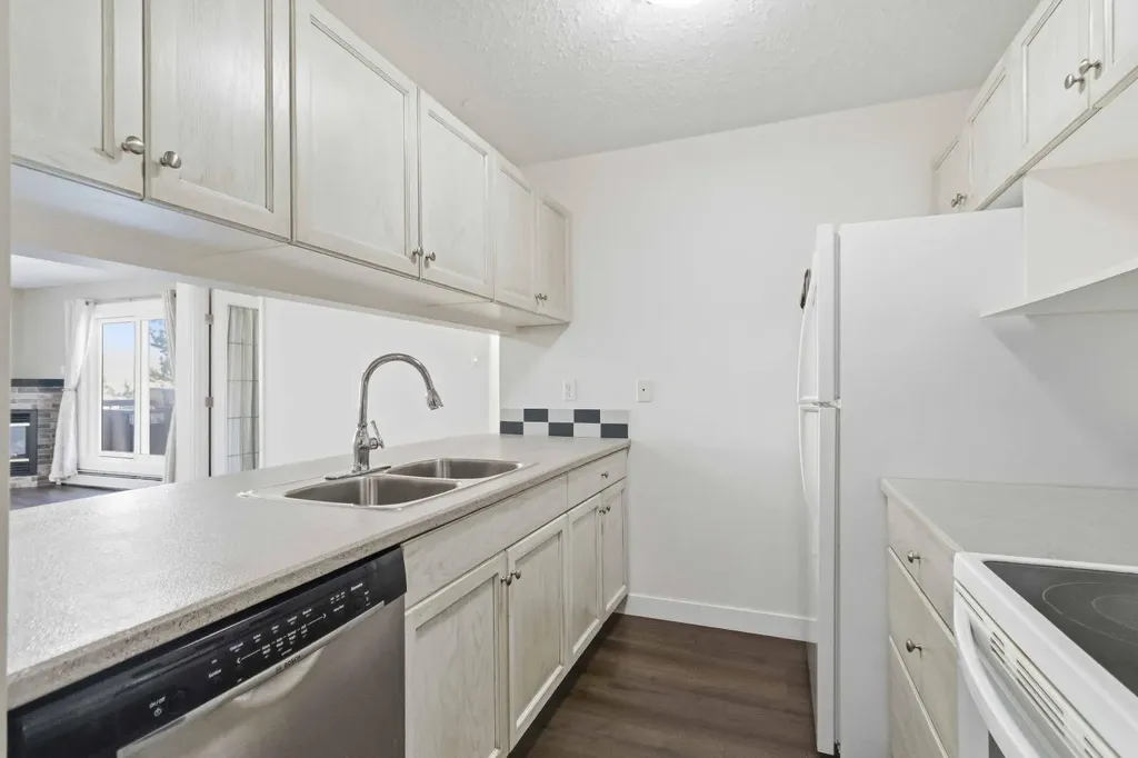 200 Richard Street Fort Mcmurray AB T9H 5H6