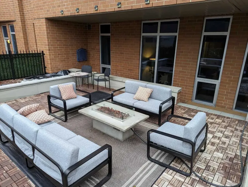 817 15 Avenue SW Calgary AB T2R0H8