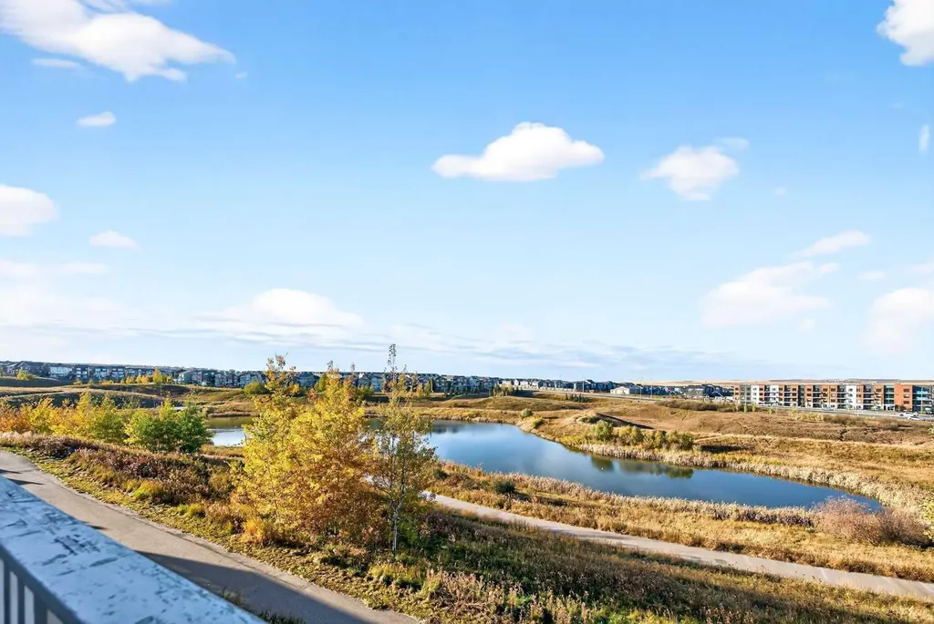 503 Nolanfield Villas NW Calgary AB T3R 0T9