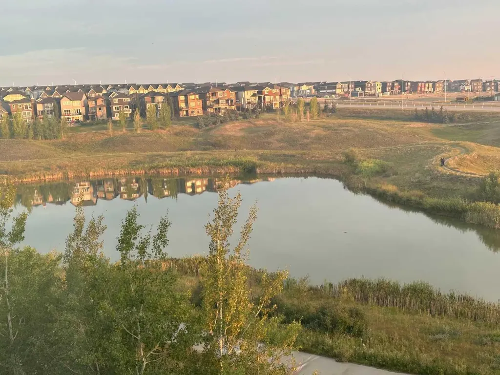 503 Nolanfield Villas NW Calgary AB T3R 0T9