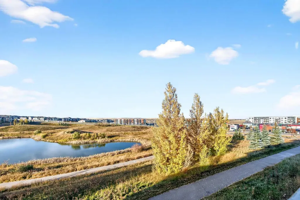 503 Nolanfield Villas NW Calgary AB T3R 0T9