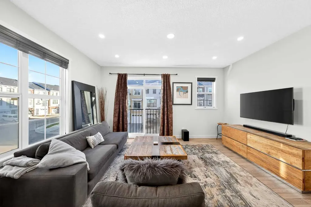 503 Nolanfield Villas NW Calgary AB T3R 0T9