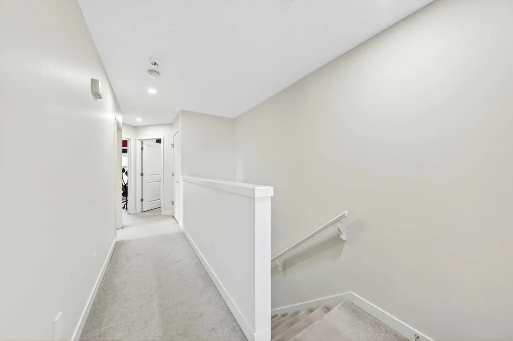 503 Nolanfield Villas NW Calgary AB T3R 0T9