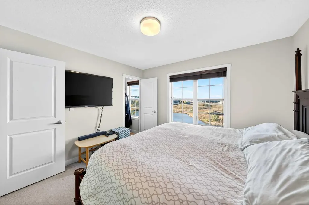 503 Nolanfield Villas NW Calgary AB T3R 0T9
