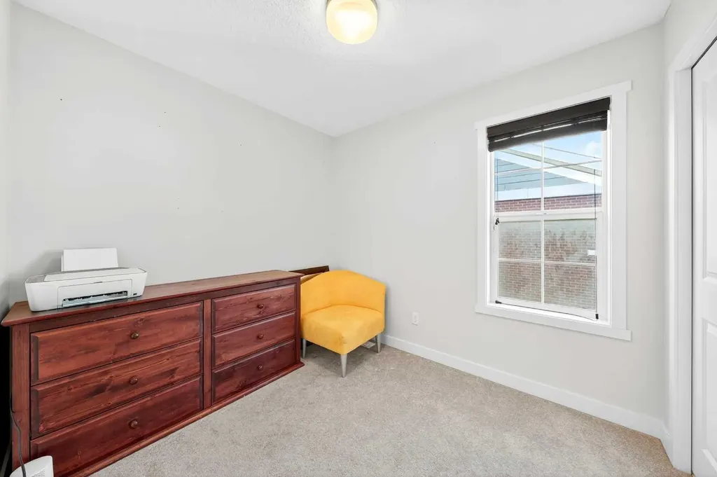 503 Nolanfield Villas NW Calgary AB T3R 0T9