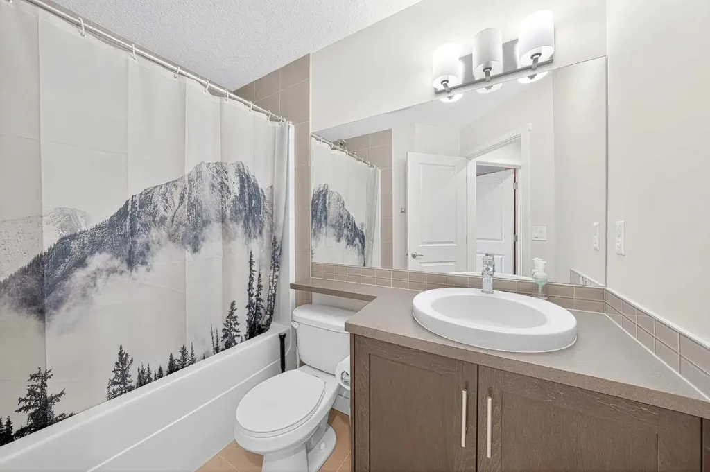 503 Nolanfield Villas NW Calgary AB T3R 0T9