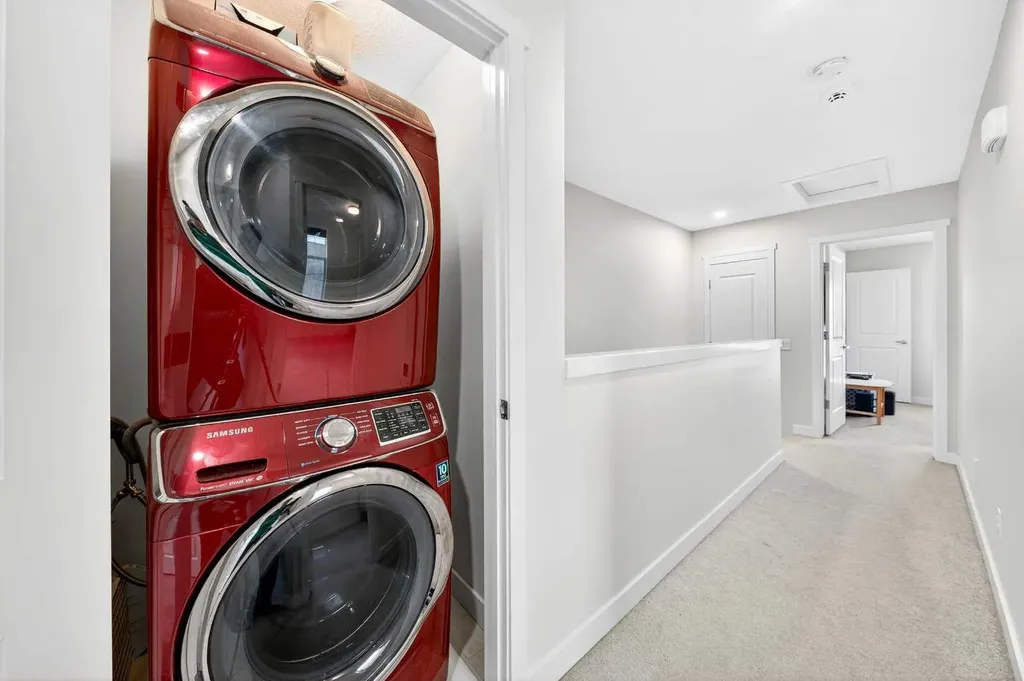 503 Nolanfield Villas NW Calgary AB T3R 0T9