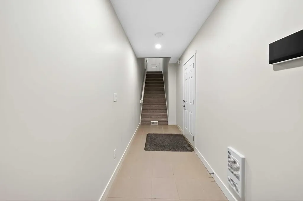 503 Nolanfield Villas NW Calgary AB T3R 0T9