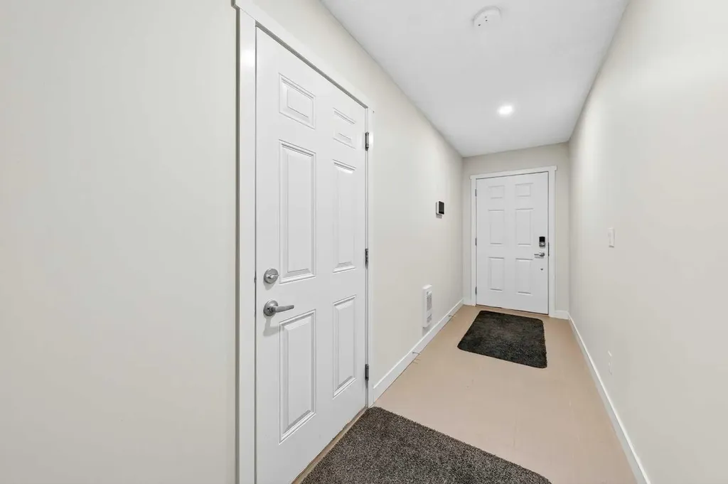 503 Nolanfield Villas NW Calgary AB T3R 0T9