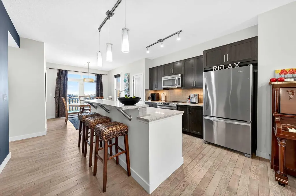 503 Nolanfield Villas NW Calgary AB T3R 0T9