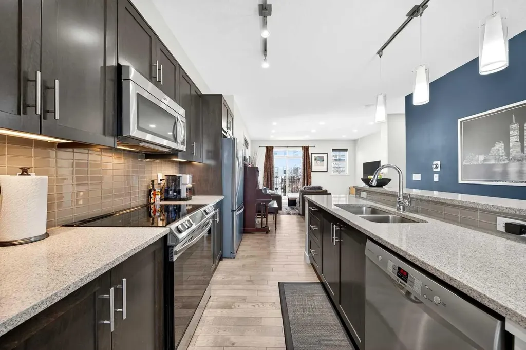 503 Nolanfield Villas NW Calgary AB T3R 0T9
