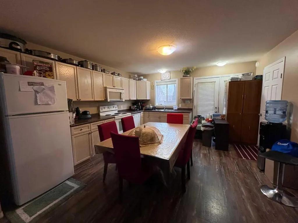 4729 18 Street Lloydminster SK S9V 1P3